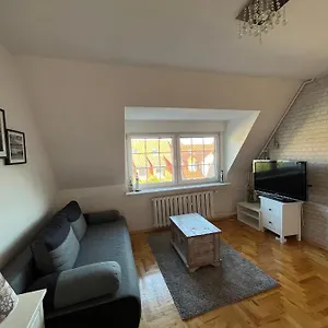 Apartament Kolobrzeska Mansarda, Narutowicza 8, Kołobrzeg